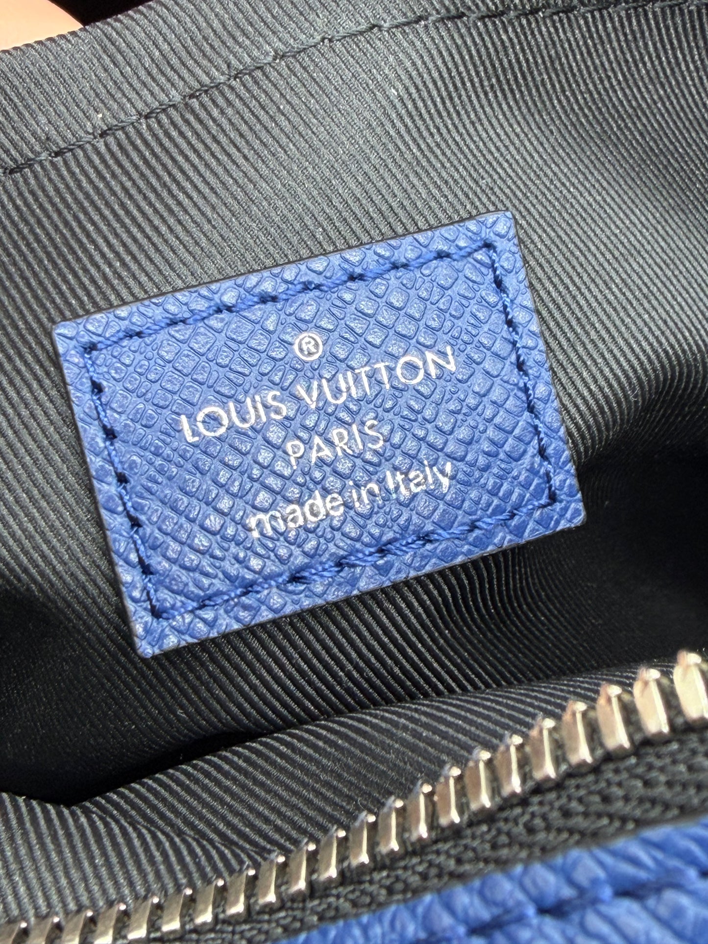 Louis Vuitton Outdoor Messenger Taigarama
