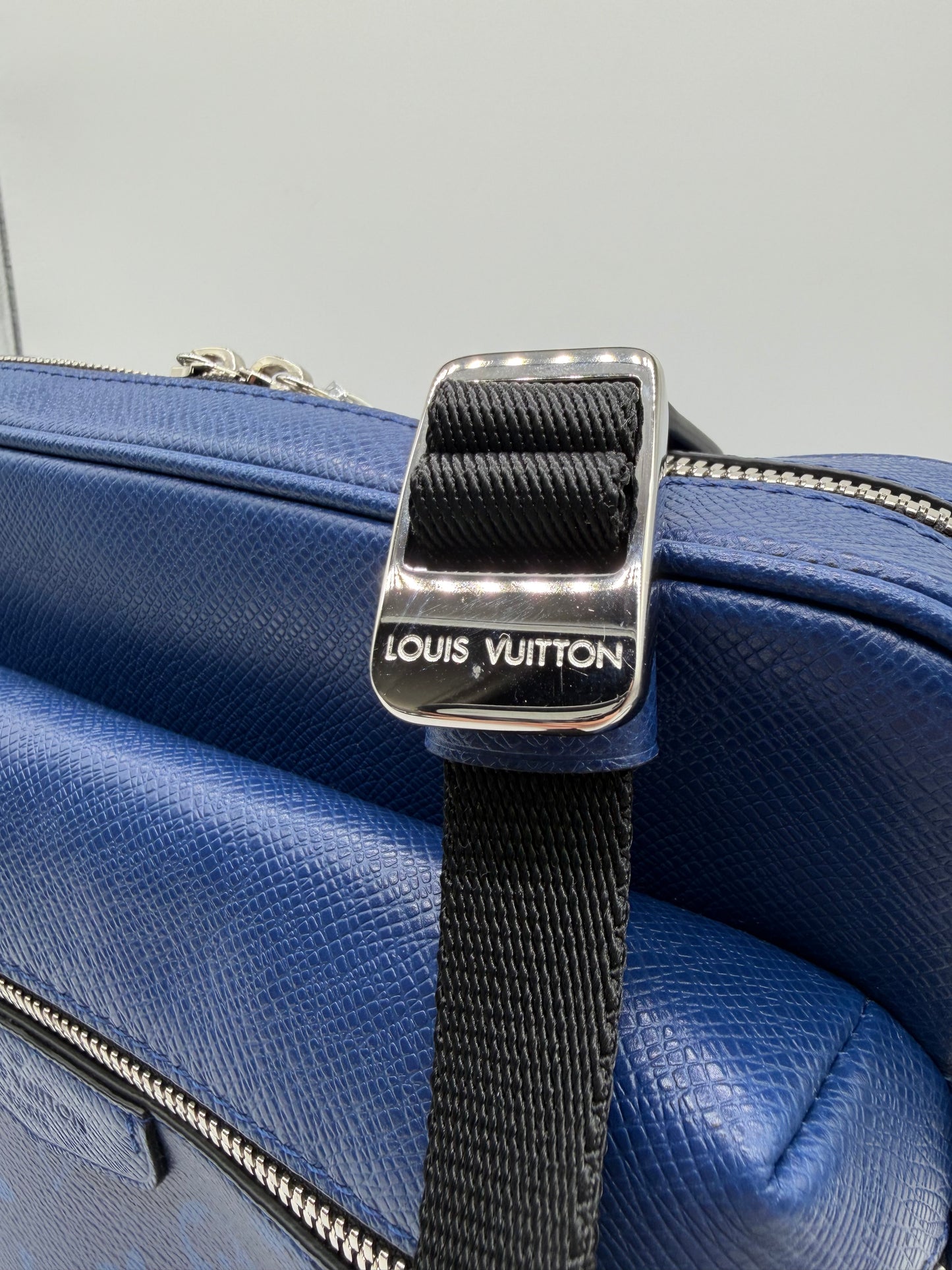 Louis Vuitton Outdoor Messenger Taigarama