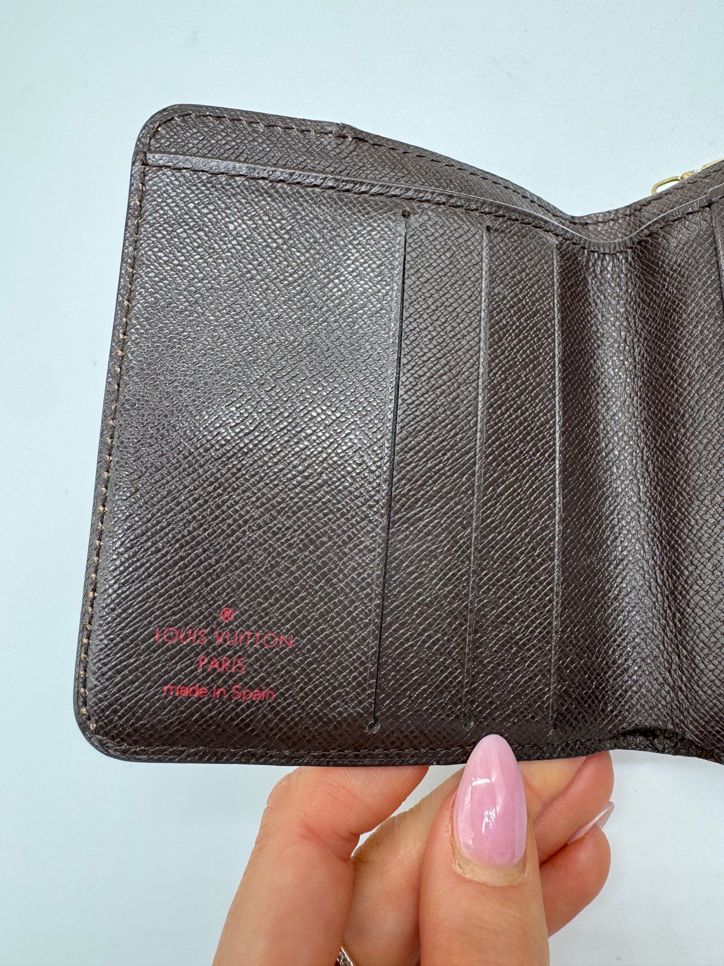 Compact Wallet