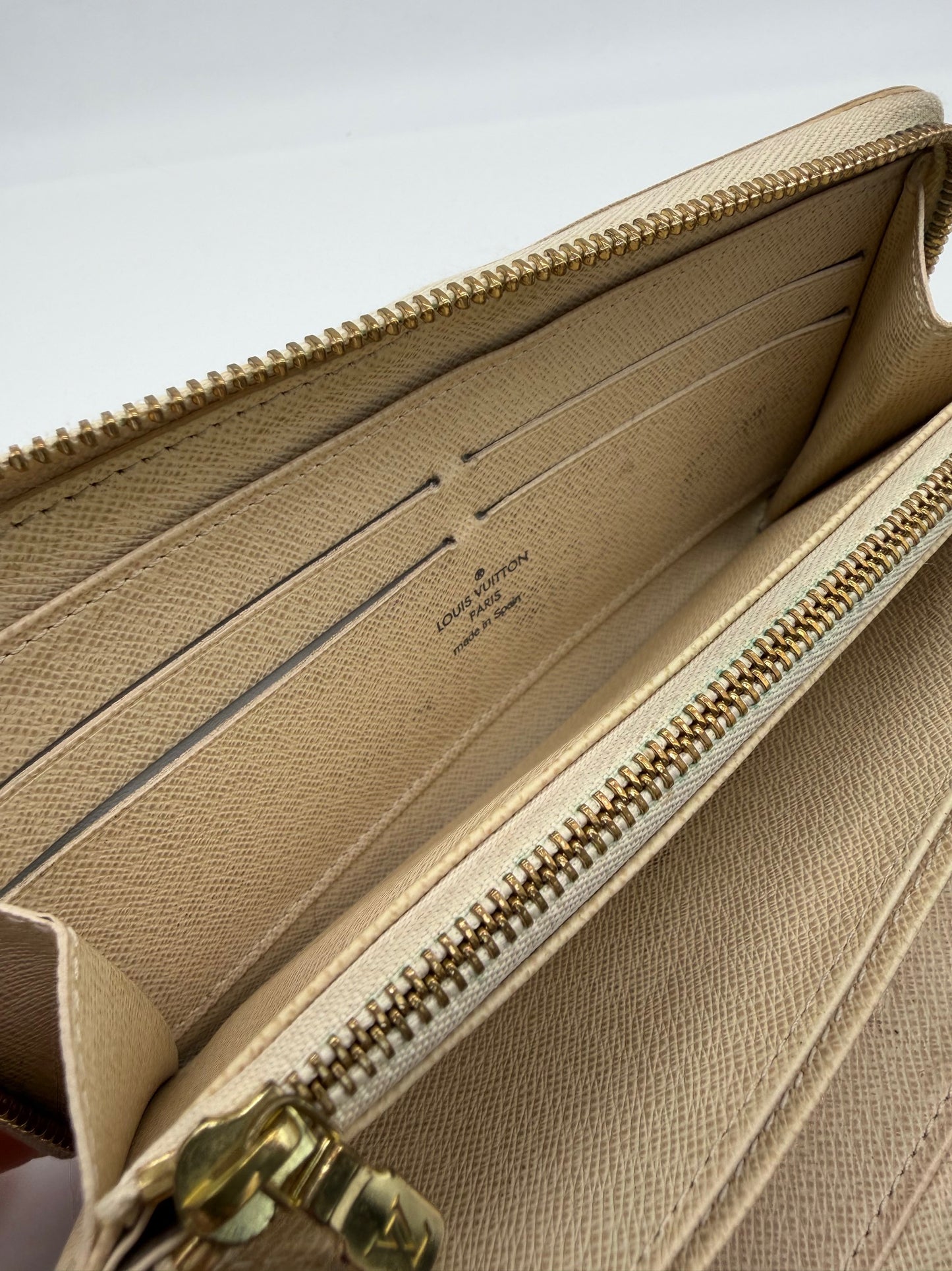 Louis Vuitton Damier Azur Zippy Wallet