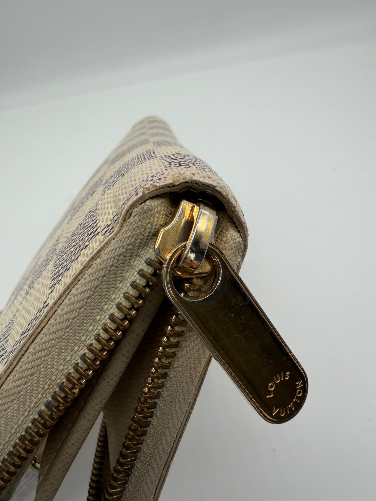 Louis Vuitton Damier Azur Zippy Wallet