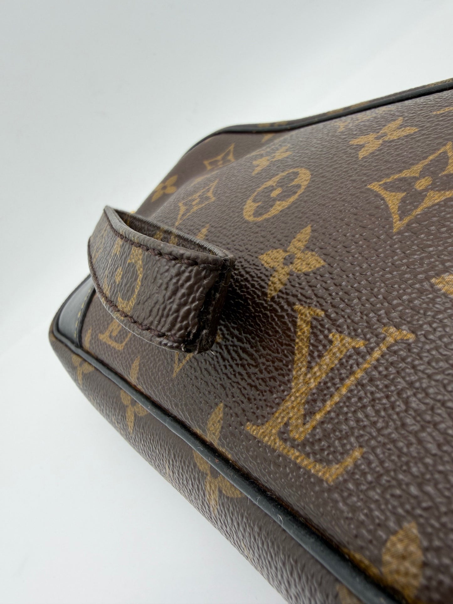 Louis Vuitton Monogram Pochette Marly Dragonne 23