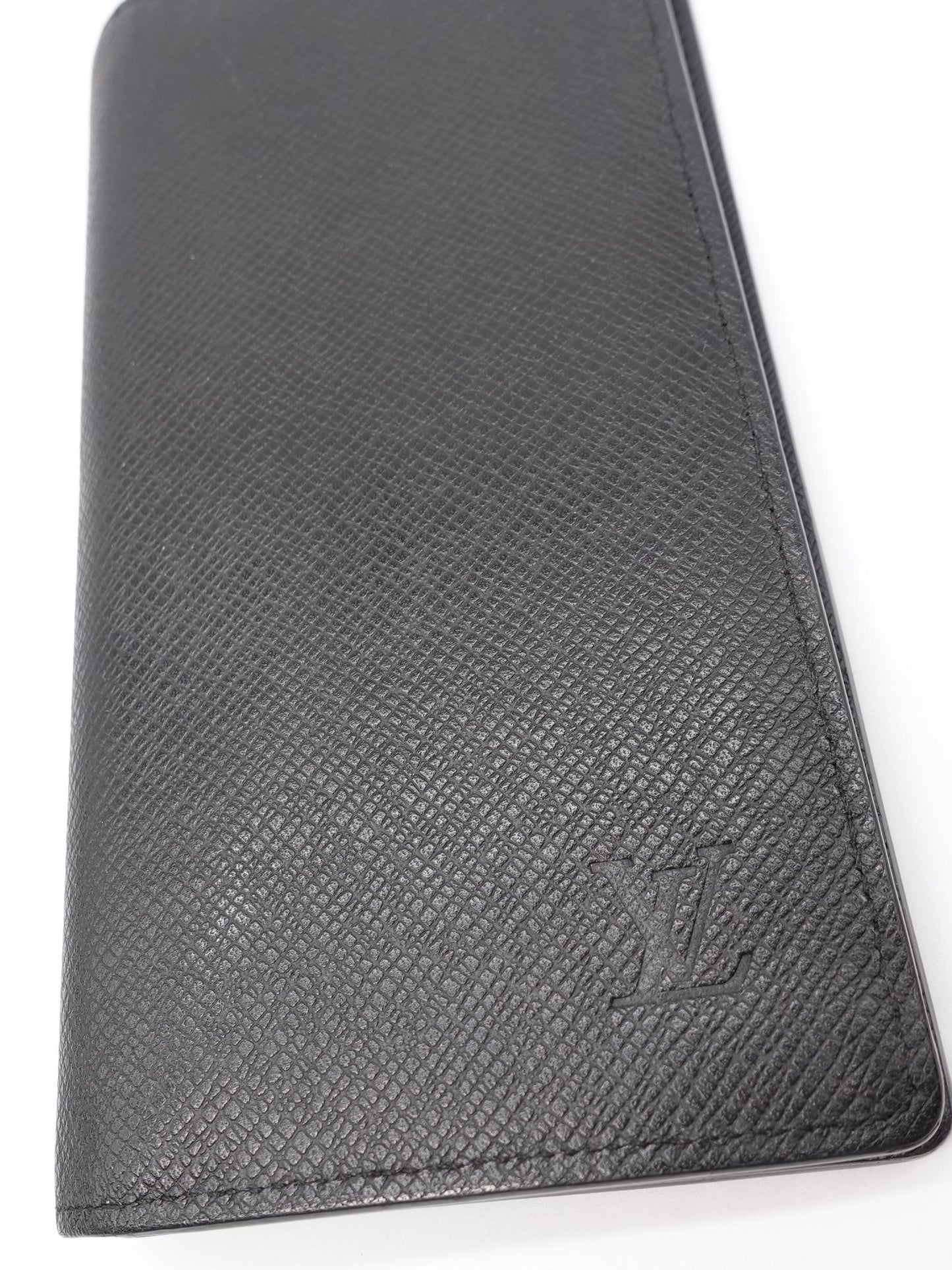 Louis Vuitton Taiga Leather Brazza Wallet